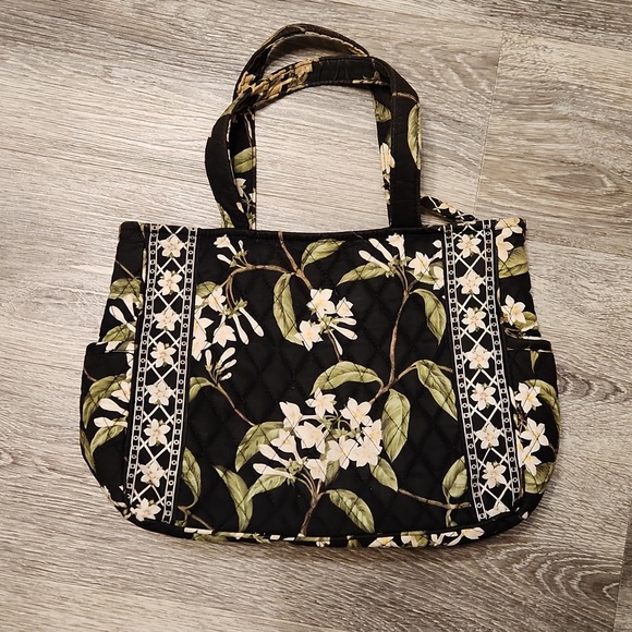 Vera Bradley Handbags - VTG Vera Bradley Jasmine print handbag